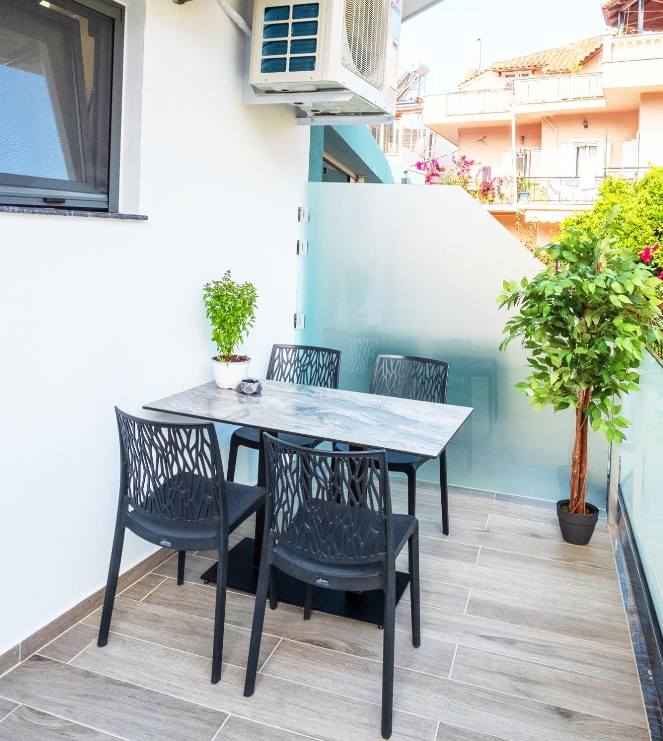 Serenity Luxe Suites Parga Exteriör bild
